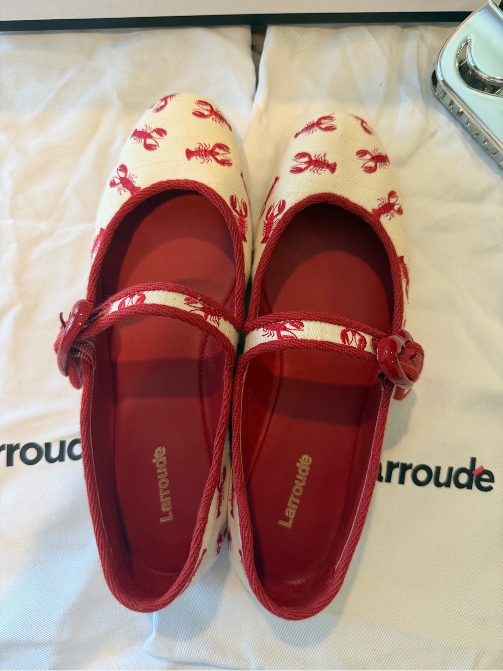 Larroudé Verona Ballet flats, Red & Cream Lobster Print, nwt and box - Picture 2 of 5